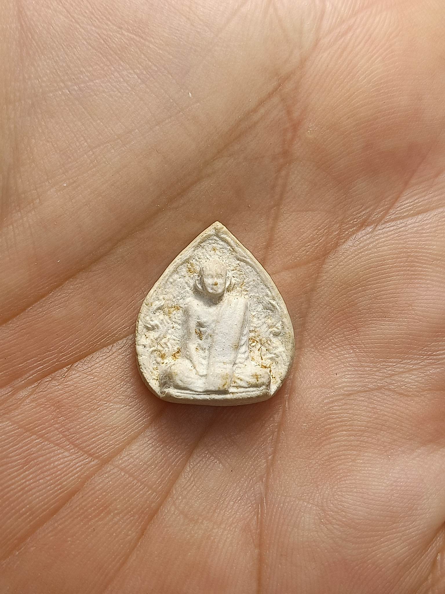 พระผงรูปเหมือนหลวงปู่ผาง วัดอุดมคงคาคีรีเขต ปี 2519 ขอนแก่น กล่องเดิม (SKU-00542)