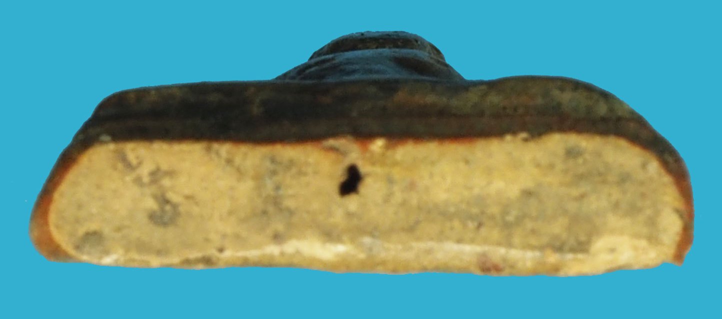 *37550 พระนางพญา กรุวัดเวียง อยุธยา เนื้อดิน (เจ้าของเดิมเลี่ยมทองเปิดหน้าหลัง) สภาพใช้ดูง่าย 13