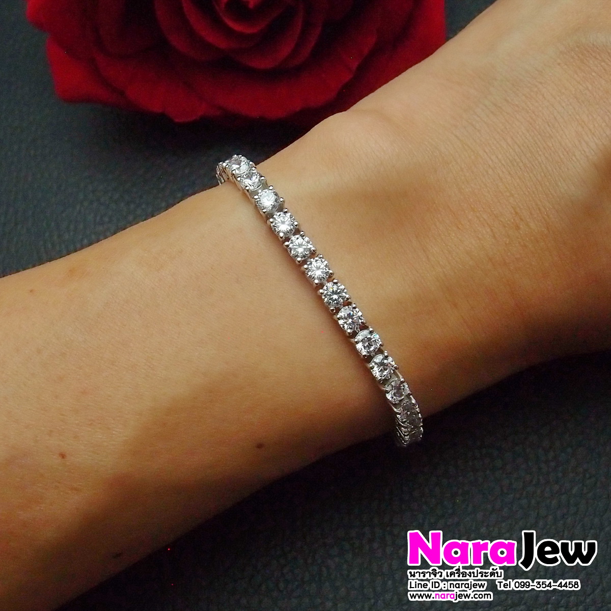 สร้อยข้อมือ เงินแท้ 925 ประดับเพชร CZ (เพชรสังเคราะห์) ประกาย เล่นไฟวิ้ง แบบ K