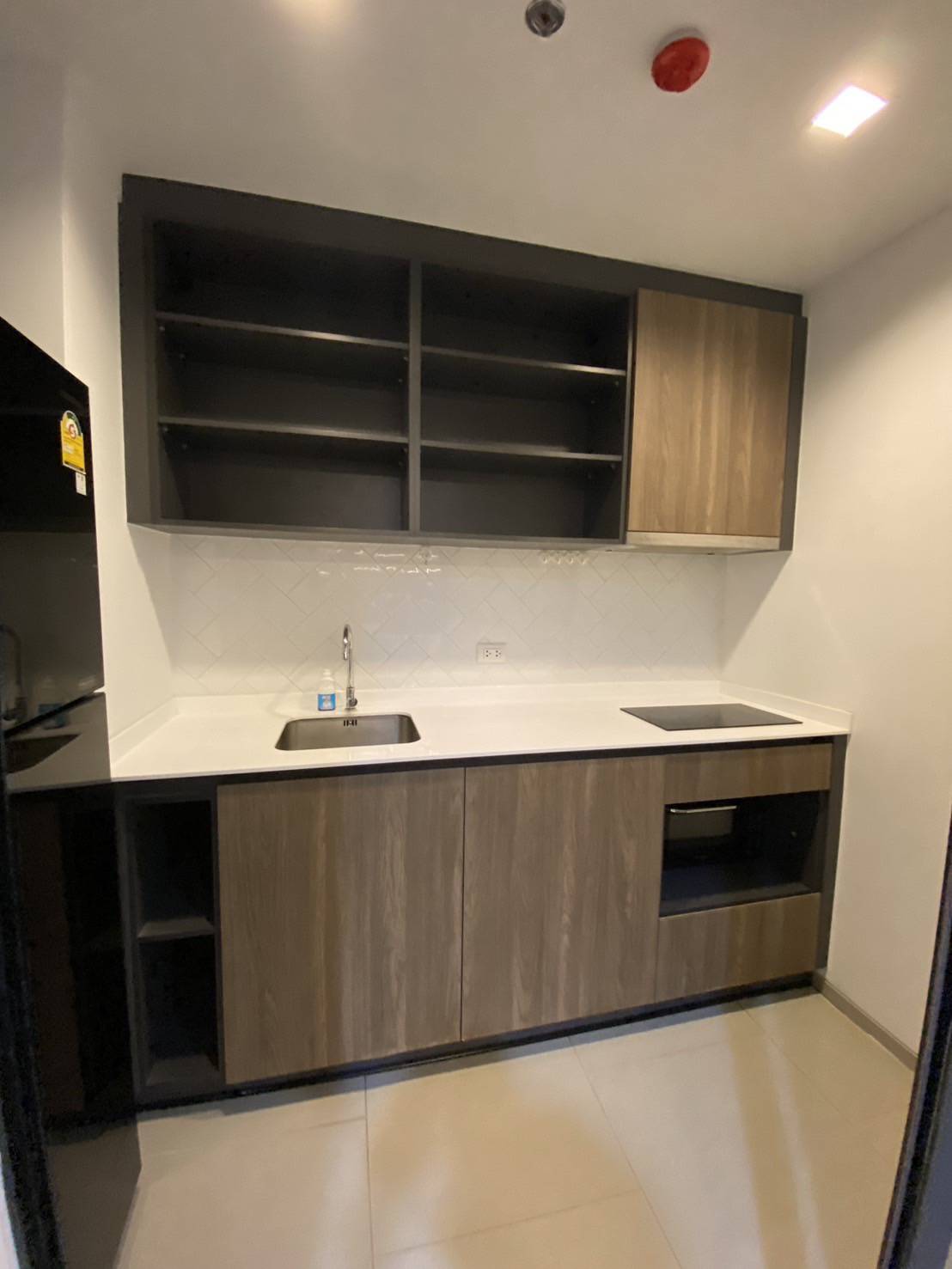ห้องสวย ชั้น สูง วิวเทพ ให้เช่า (For Rent) คอนโด : เดอะ ไลน์ พหลโยธิน อาคาร B 1 ห้องนอน 1 ห้องน้ำ 37ตรม.