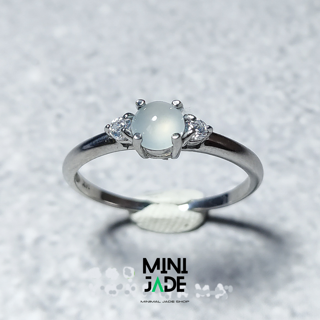 แหวนหยกพม่าเนื้อแก้ว ice jade