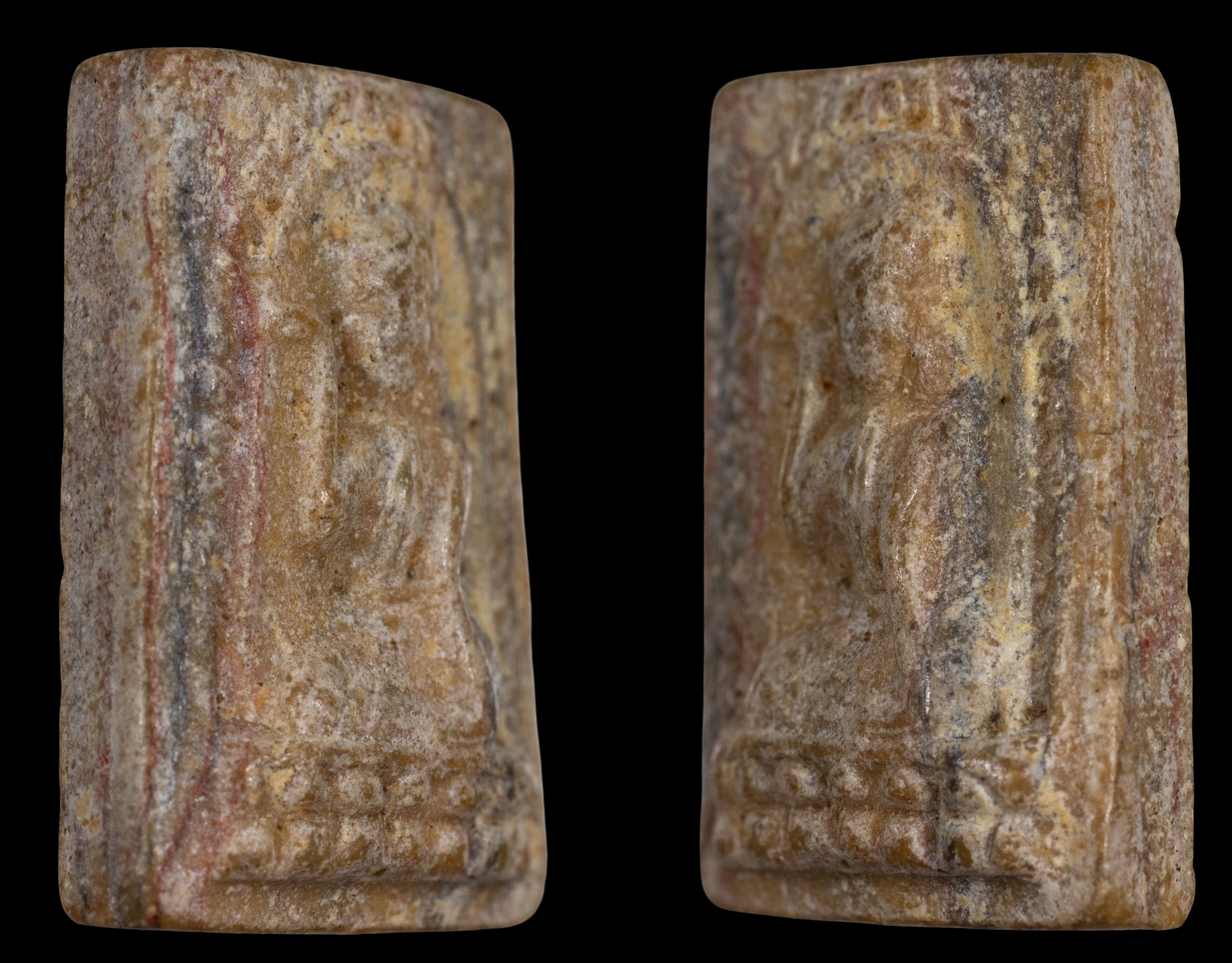 นางกวักสายรุ้งเนื้อผงน้ำมัน หลังยันต์ หลวงพ่อกวย ปี 2515