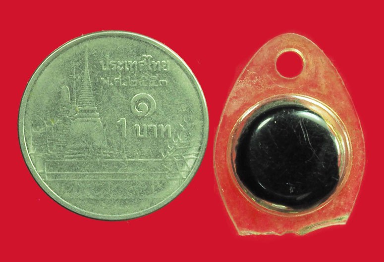 *39076 สีผึ้งหลวงพ่อทาบ วัดกระบกขึ้นผึ้ง ระยอง เลี่ยมพลาสติกเก่าวินเทจ 12