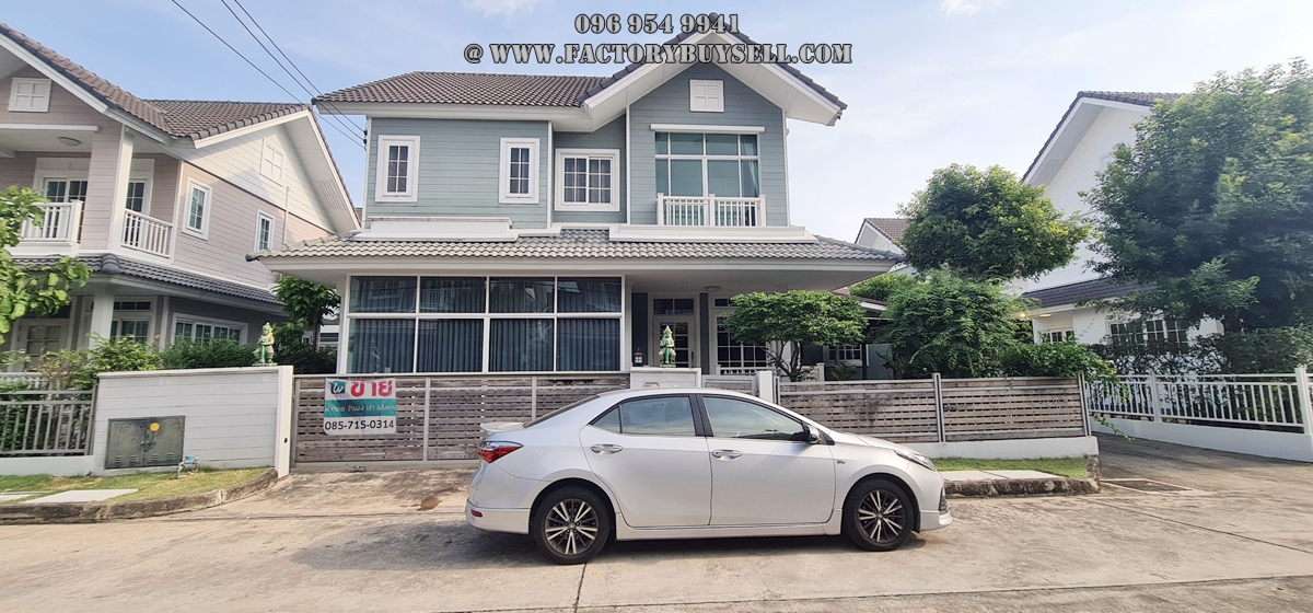 ขายบ้าน บุราสิริ ปัญญาอินทรา มีห้องเก็บรถ Supercar เป็นห้องกระจกในบ้าน