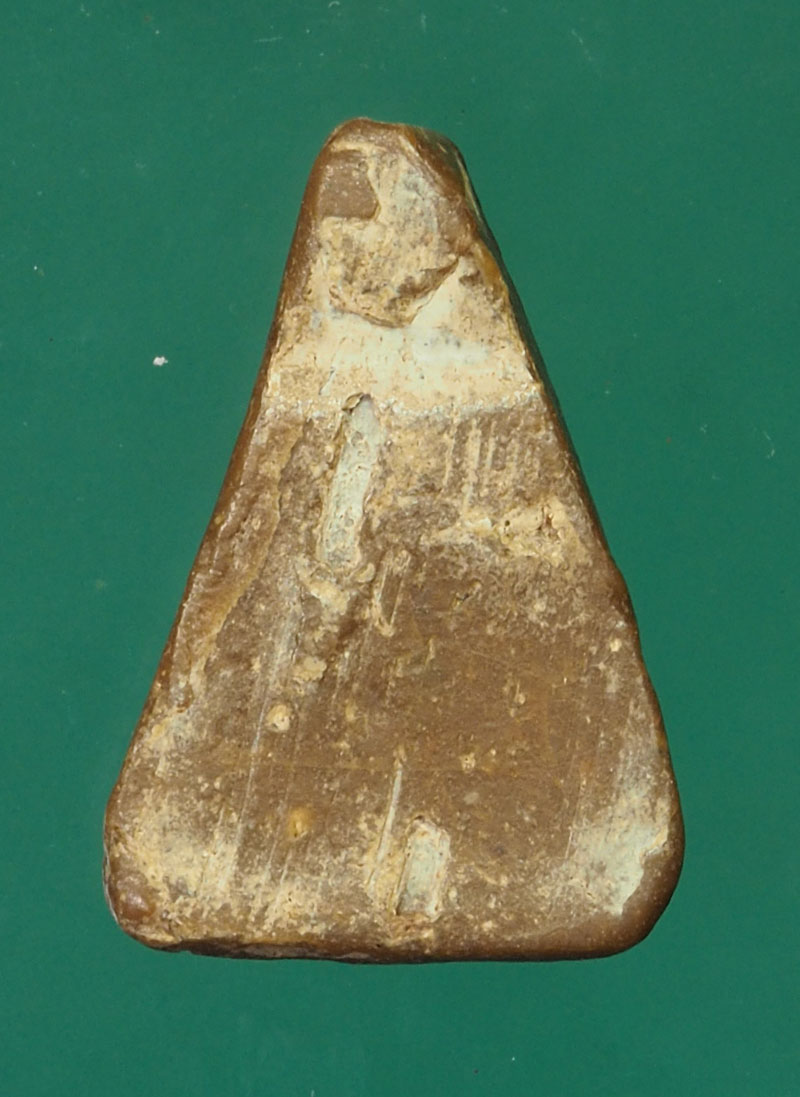 *30390 พระนางพญา เนื้อผงน้ำมัน ไม่ทราบที่และปีสร้าง 9