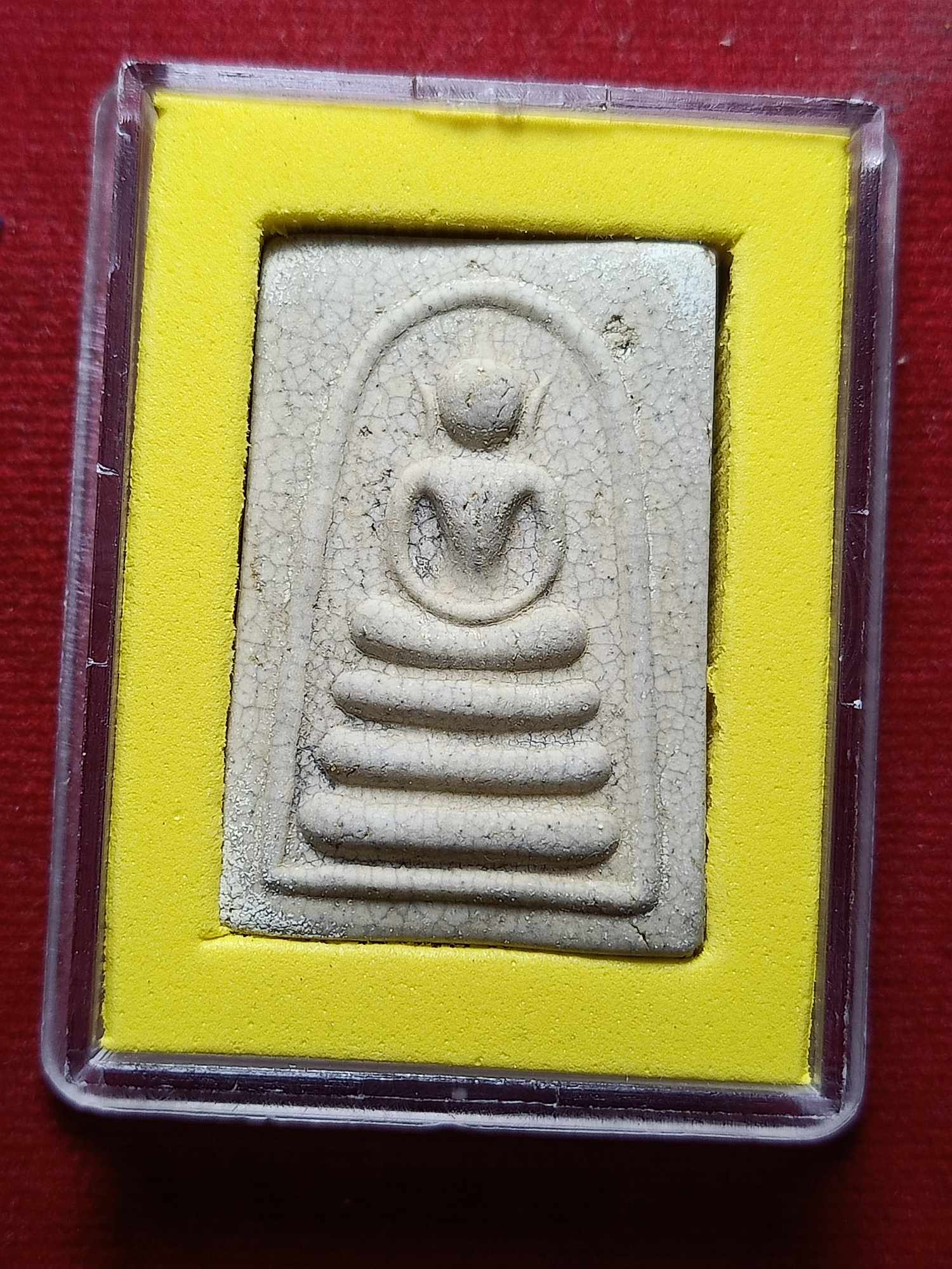 พระสมเด็จพิมพ์อกครุฑเศียรบาต สมเด็จพระพุฒาจารย์โต หูบายสีเนื้อแตกลายงา วัดระฆัง กทม. พร้อมกล่อง (SKU-04601)