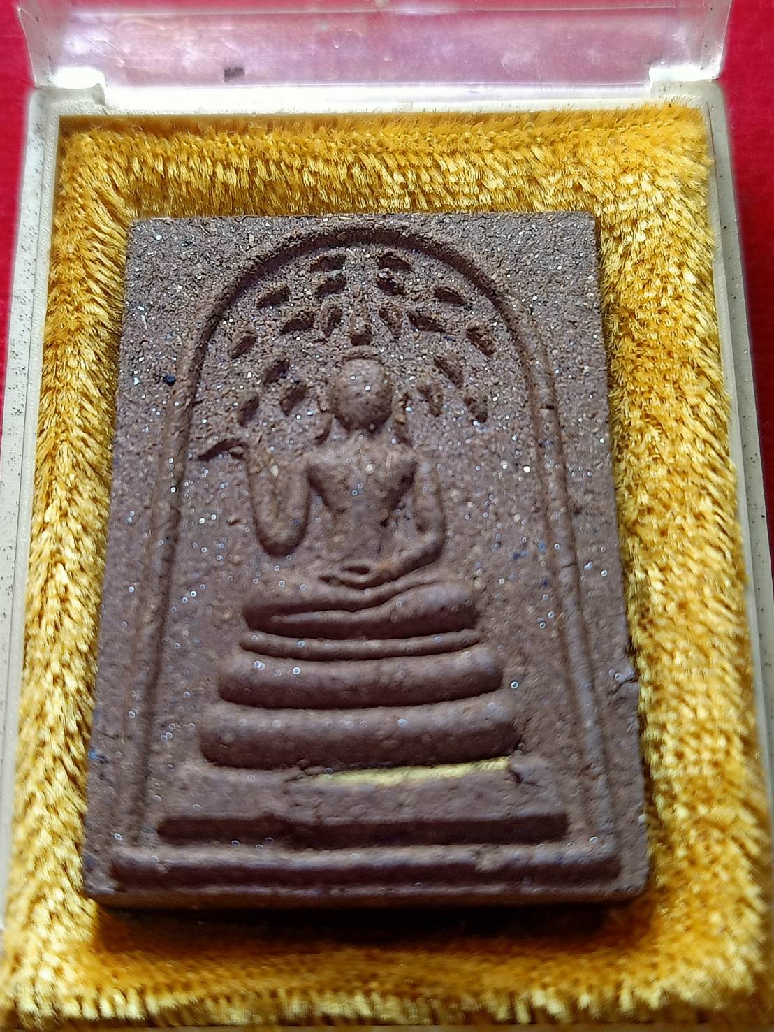 สมเด็จปรกโพธิ์ย้อย รุ่นมหาเศรษฐี 98 หลวงปู่พรหมมา เขมจาโร วัดสวนหินผานางคอย จ.อุบลฯ พร้อมกล่อง (SKU-05010)