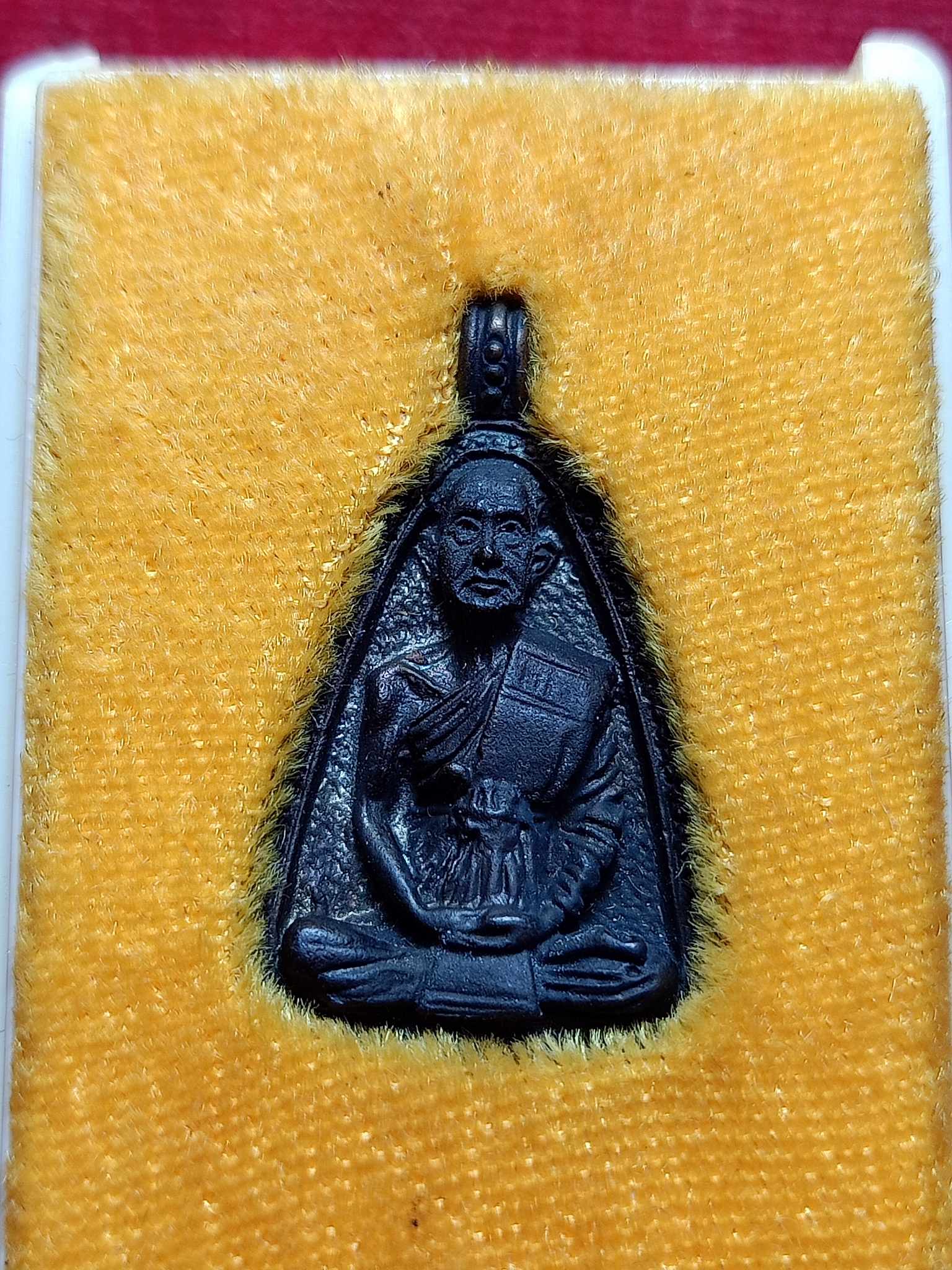 เหรียญหล่อหลวงพ่อเชิญ วัดโคกทอง จ.อยุธยา ปี 2533 พร้อมกล่อง (SKU-02930)