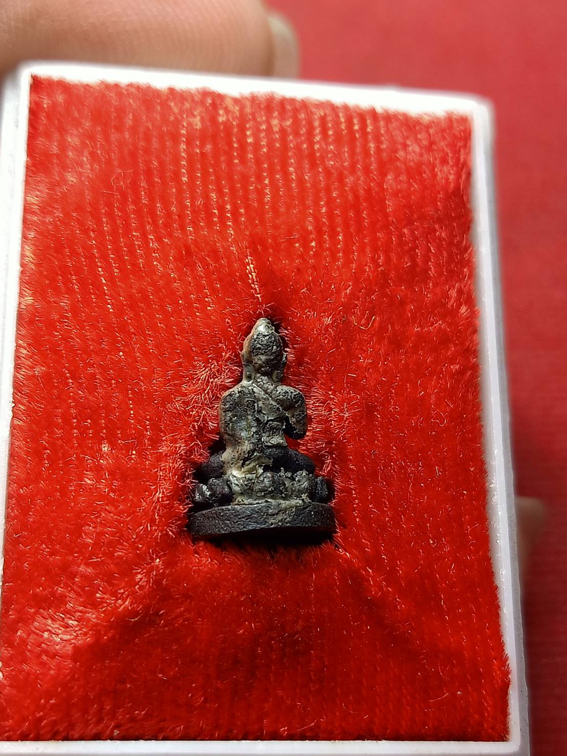 พระชัยวัฒน์ชนสามายุ 70 ปี สมเด้จพระญานสังวรฯ ปี 2526 พร้อมกล่อง (SKU-13032)