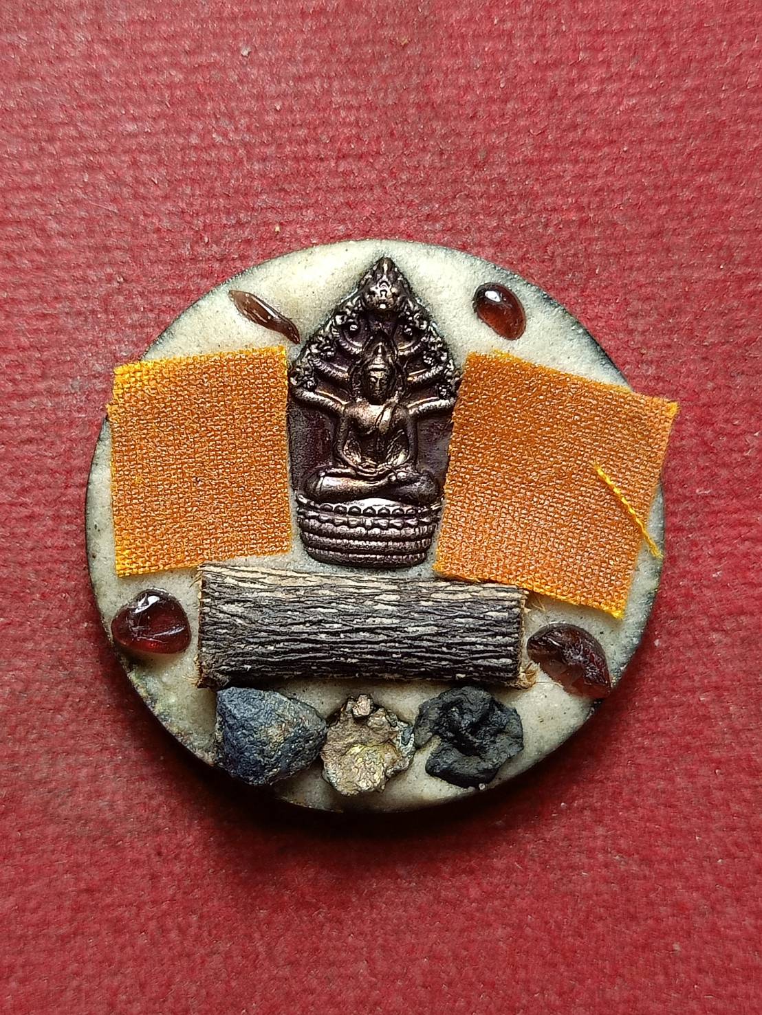 ล็อกเก็ตหลวงปู่สมชาย ฐิตวิริโย รุ่นสร้างพระเจดีย์ วัดเขาสุกิม จ.จันทบุรี (SKU-10254)