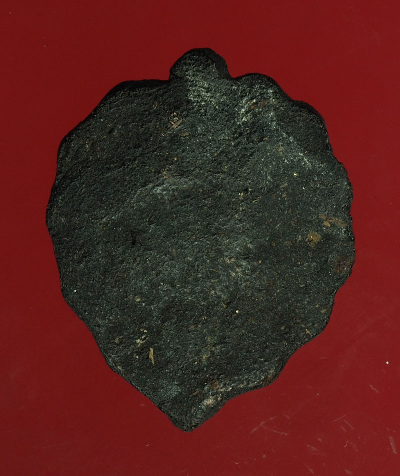 *28940 พระโพธิจักร หลวงพ่อลี วัดอโศการาม สมุทรปราการ เนื้อดำ 9.1