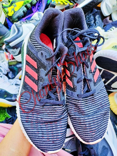 second hand sneakers