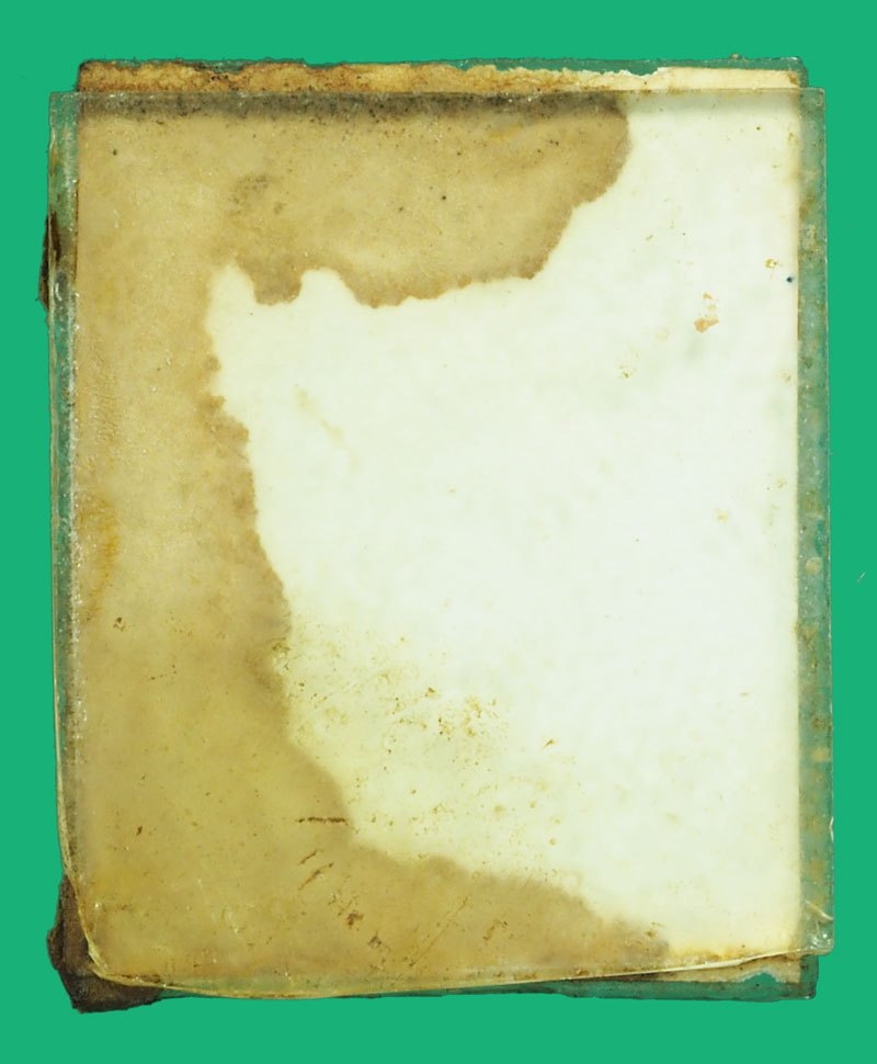 *37449 รูปถ่ายอัดกระจก ไม่ทราบที่และปีสร้าง พอมีอายุ 4