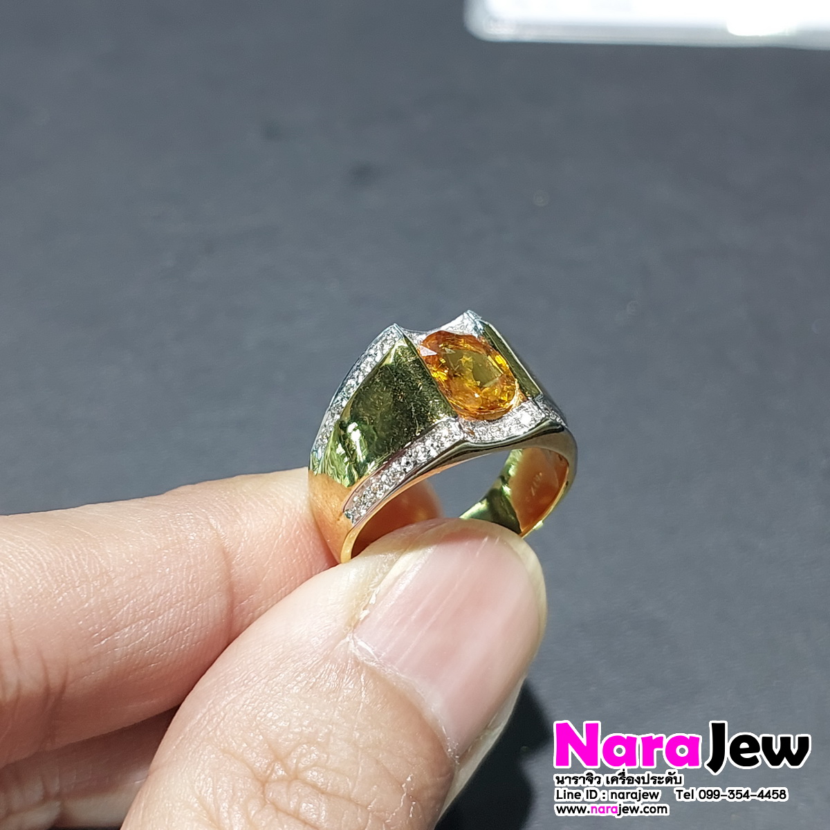 แหวนบุษราคัมชาย ล้อมเพชรแท้ บุษราคัมบางกะจะ นน. 2 กะรัต พร้อมใบเซอร์สถาบันอัญมณี แหวนบุษราคัมหลุดจำนำ