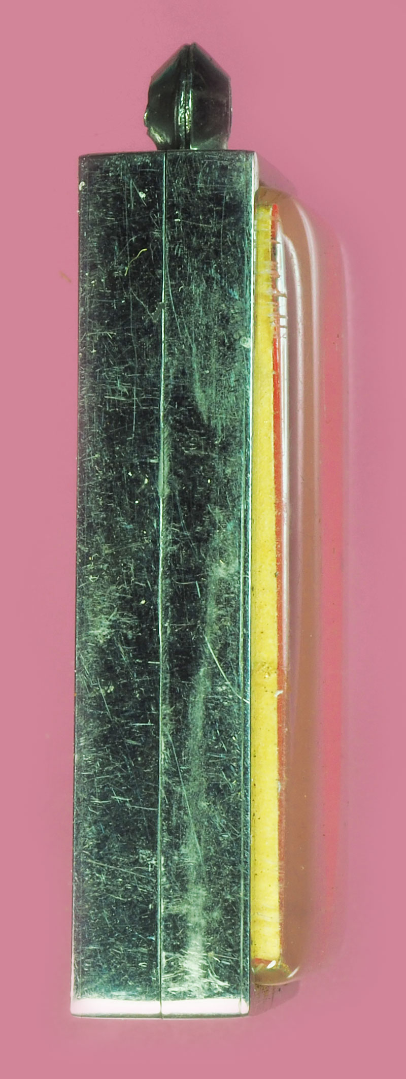 *38860 กรอบพุก พระสมเด็จ ทำด้วยสแตนเลส มีขนาดรตามภาพเมื่อเทียบกับเหรียญ 1 บาท 17