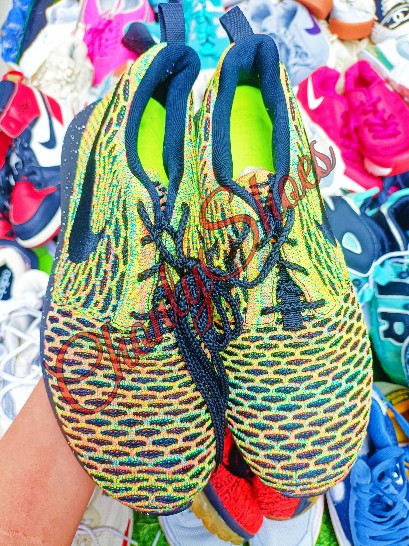 second hand shoes