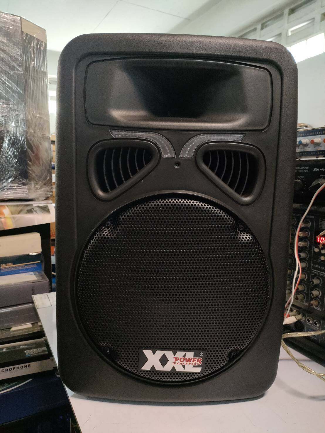 XXL A-12Uไม่มีไมค์แถม สามารถต่อลำโพงเพิ่มได้