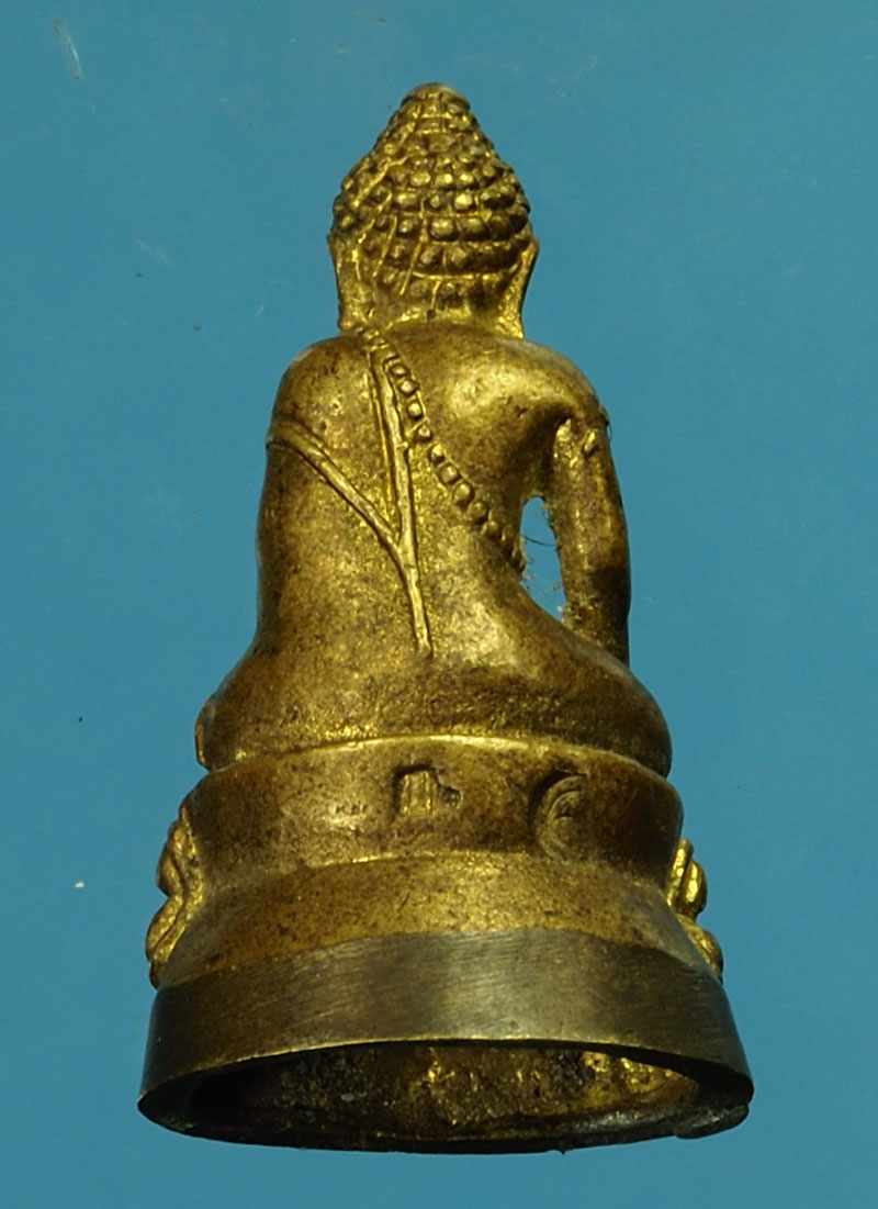 *29858 พระกริ่งฐานกวง ด้านหลังต๊อกโค๊ด เนื้อทองแเหลือง ไม่ทราบที่และปีสร้าง 7