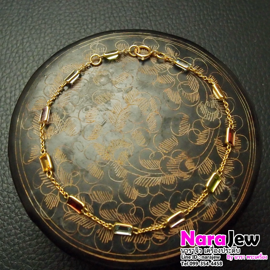 สร้อยข้อมือ ประดับพลอยแท้ 5 สี พลอยเจียระไน ทรงเอเมอรัลด์คัต (Emeral cuts) สวยแปลกใหม่ ใส่แล้ว ดูสวยโดดเด่น สดใส