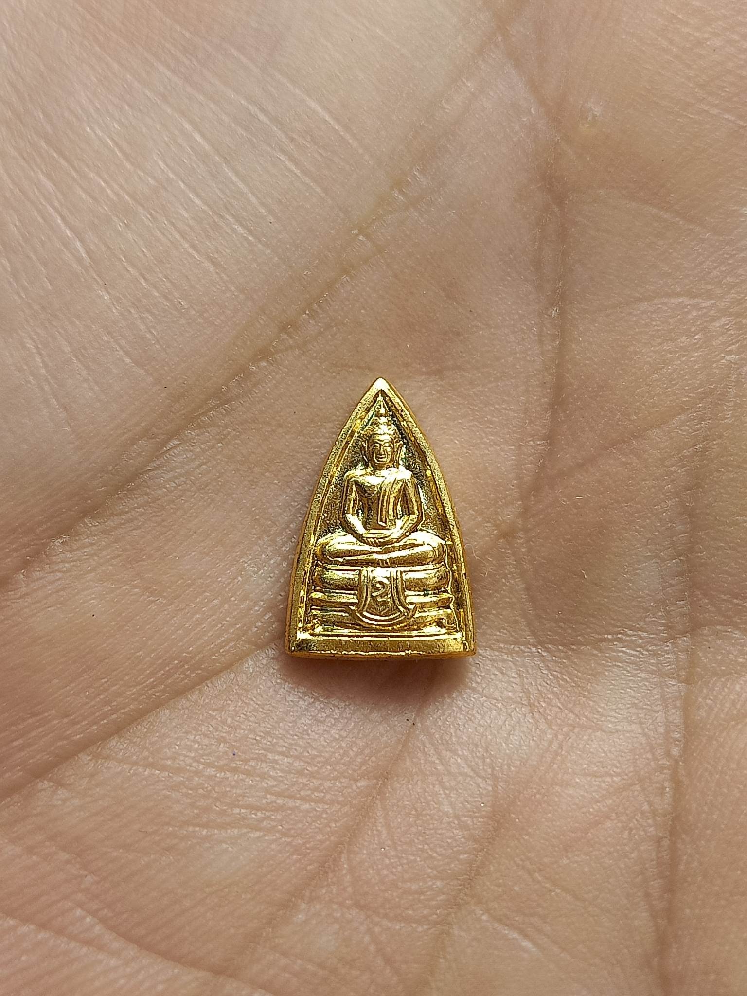 หลวงพ่อโสธรจิ๋ว หลวงปู่วิเวียร วัดดวงแข กทม พร้อมกล่อง (SKU-00591)