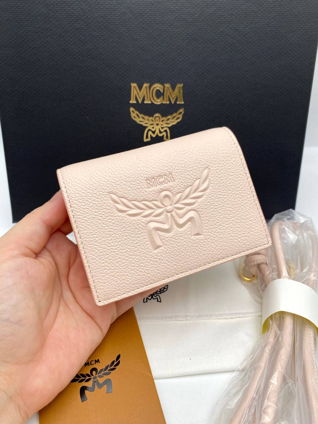 Mcm mini wallet