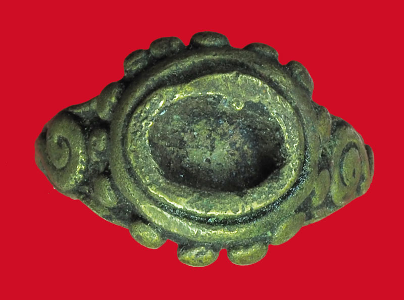 *33769 แหวนทองผสมหลวงพ่ออิ่ม วัดหัวเขา สุพรรณบุรี (หัวเมฆพัทรหลุดหายไป) 12