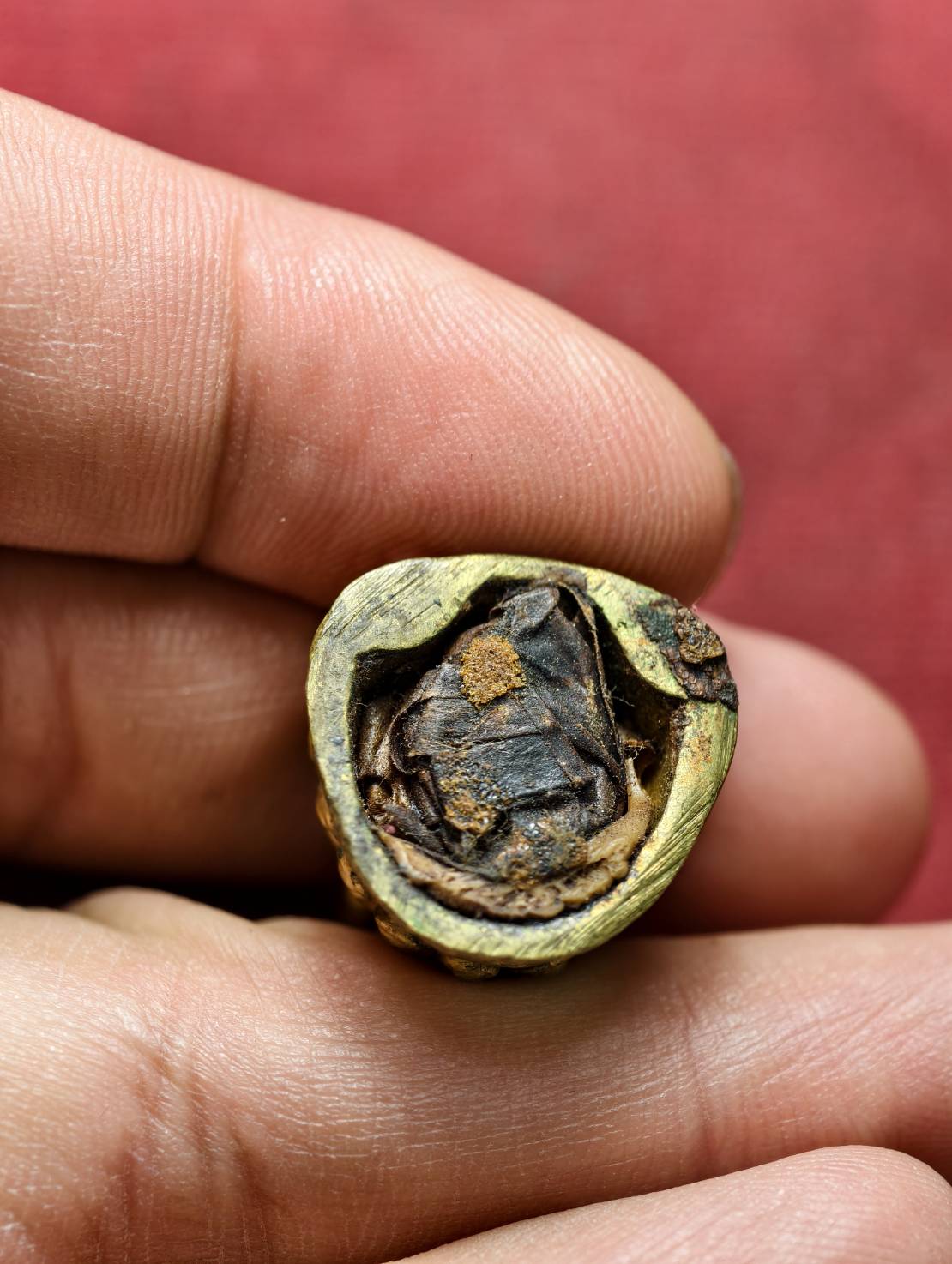 รูปหล่อหลวงพ่อทวด ขนาด 1 นิ้ว วัดช้างไห้ จ.ปัตตานี (SKU-13455)