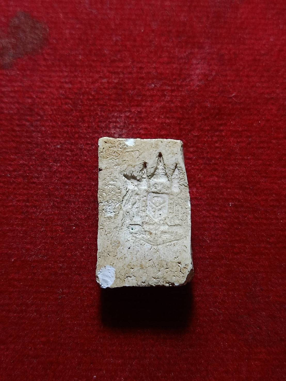 พระสมเด็จเผ่าศรียานนท์ พิมพ์เล็ก หลวงปู่นาค หลังตราโล่ตำรวจ(ตราแผ่นดิน) วัดอรุณราชวราราม (วัดแจ้ง) กทม. ผสมผงวัดระฆัง (SKU-06216)