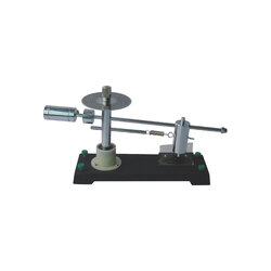 ชุดทดลองแรงศูนย์กลาง