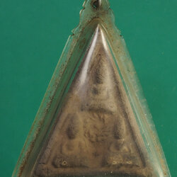 *28059 พระดินผสมผง หลวงพ่อชิ้น วัดญาณเสน อยุธยา เลี่ยมพลาสติกเก่า 9.1