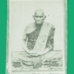 *35440 รูปถ่ายหลวงพ่อเงิน วัดบางคลาน หลังหลวงพ่อพิธ วัดฆะมัง พิจิตร ไม่ทราบปี 53