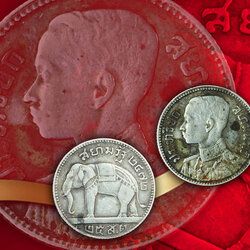 ขายแล้ว*35172 เหรียญกษาปณ์ในหลวงรัชกาลที่ 7 ปี พ.ศ. 2472 ราคาหน้าเหรียญ 25 สตางค์ เนื้อเงิน 10.1