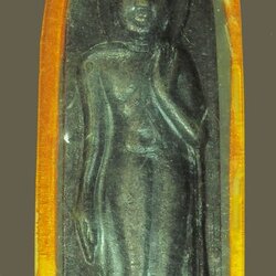 *39681 เหรียญพระพุทธลีลามหาลาภ หลวงปู่แหวน วัดดอยแม่ปั๋ง เชียงใหม่ ปี 2519 เนื้อทองแดง เลี่ยมพลาสติกเดิมวินเทจ 31