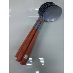 ทัพพีตักถ่าน ด้ามไม้ (ขายส่ง) ยกโหล 12 อัน (ราคารวมแวท) ใช้ในครัวเรือน,ร้านอาหาร หรือร้านหมูกะทะ {รหัสสินค้า2802704902}