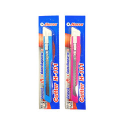 มีดคัตเตอร์ PVC เล็ก 9 มม. Horse (แผง 12 อัน) ที่ตัดกระดาษ