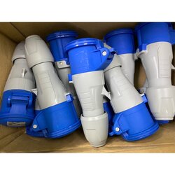 ปลั๊กเพาเวอร์ ตัวเมีย Legrand 16A. 2P+E ของแท้ครับ