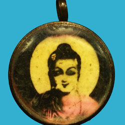 *36796 ล็อกเก็ตดวงตาสวรรค์ หลวงพ่อผินะ วัดสนมลาว สระบุรี 81