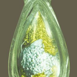 *39864 หยดน้ำมหานิยมมหามงคล ไม่ทราบที่ เลี่ยมพลาสติกเก่าพอมีอายุ 12