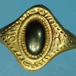 *27874 แหวนหัวนิล วัดอ่างทอง สงขลา เนื้ออัลปาก้า 75