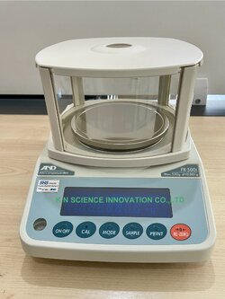 เครื่องชั่งดิจิตอล 3 ตำแหน่ง Precision Balance รุ่น FX-500i (520g x 0.001g with External Calibration),ยี่ห้อ AND/Japan FX-500i