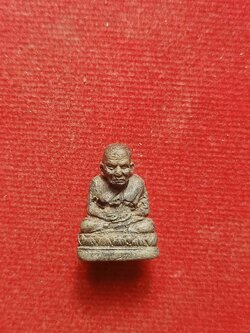 รูปเหมือนลอยองค์ เนื้อว่าน หลวงพ่อทวด พิมพ์เล็ก วัดสะบ้าย้อย จ.สงขลา (SKU-12590)