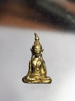 รูปหล่อพระพุทธหลวงพ่อเชียงรุ้ง (SKU-01279)