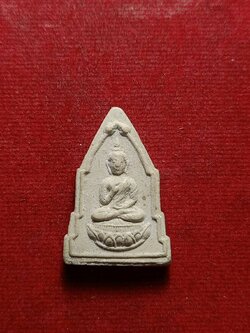 พระผงวัดเทพธิดาราม พิมพ์พระประทานพร หลวงพ่อแดง วัดเขาบันไดอิฐ จ.เพชรบุรี (SKU-09101)