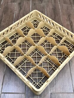 PT-3 ลังพลาสติกสำหรับเก็บแก้ว ใส่ได้ 16 ใบ