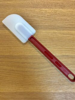 BDC-26 ไม้พายซิลิโคน ด้ามพลาสติก ขนาด14นิ้ว