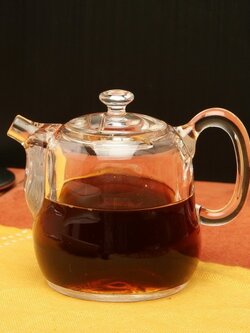 AJ-1 ขวดอคิลิคใสแบบกาชากลม