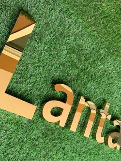 ป้ายอักษรทองเหลือง