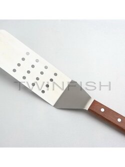 SPT-1W ตะหลิวเทปันยากิ มีรู ด้ามไม้