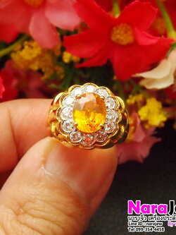 แหวนบุษราคัมชาย ล้อมเพชรแท้ บุษราคัม ซีลอน สี Vivid Yellow Sapphire พร้อมใบเซอร์สถาบันอัญมณี GBL หลุดจำนำ