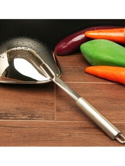 STR-W กระชอนสเตนเลสมีรู ด้ามจับมีรูสำหรับแขวน